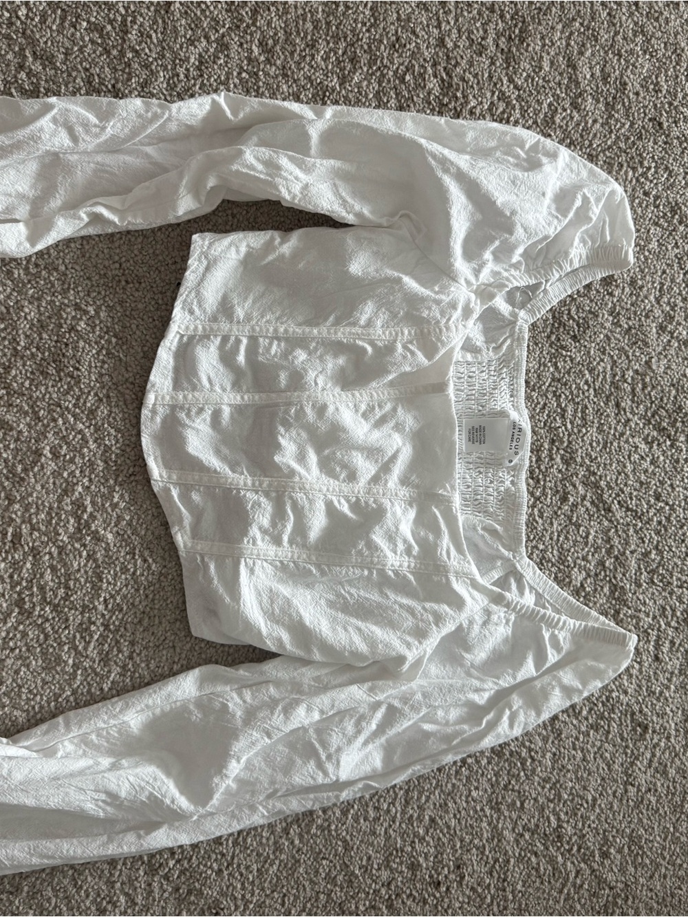 iris White Off-Shoulder Long Sleeve Crop Top